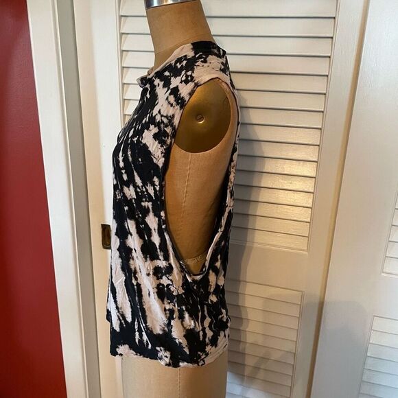 TRULY MADLY DEEPLY | black cream tie dye muscle tee S - Picture 3 of 5